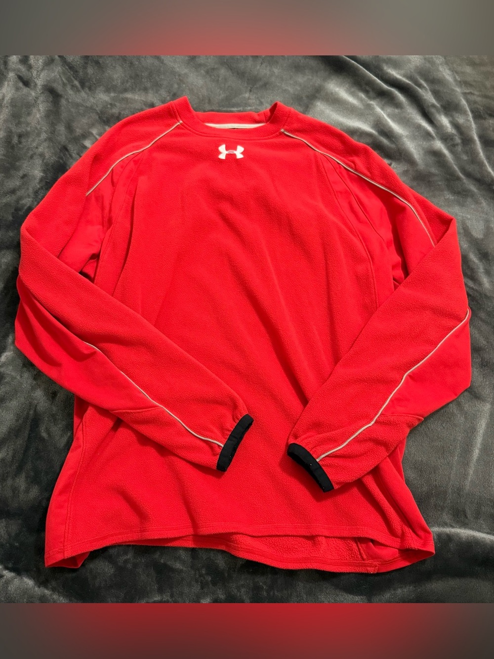 Under Armour Men's Bright Red Crewneck Performance Pullover